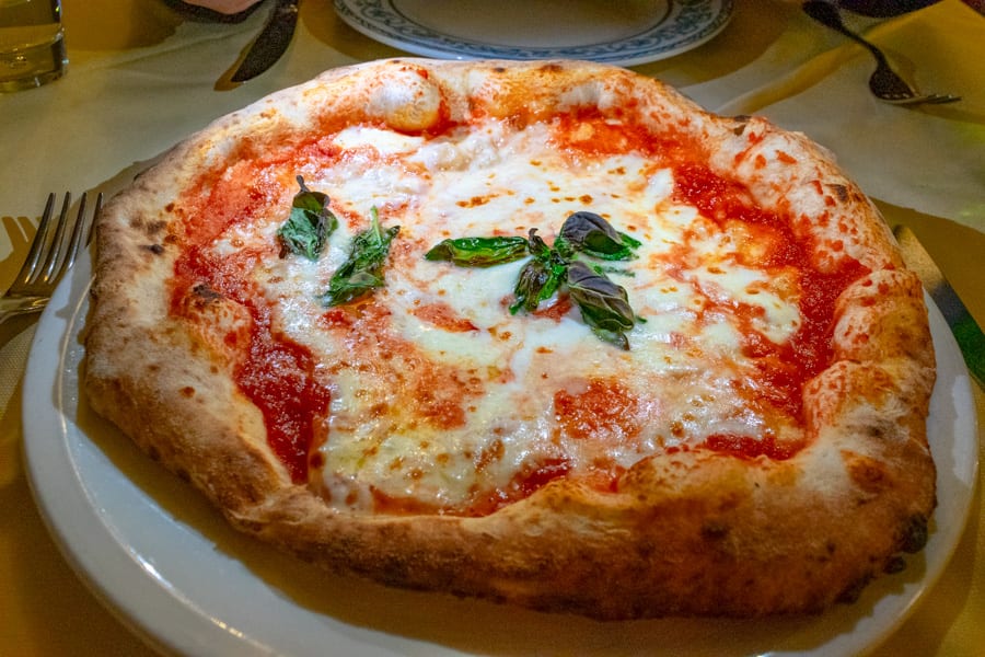 Naples Pizza Tour